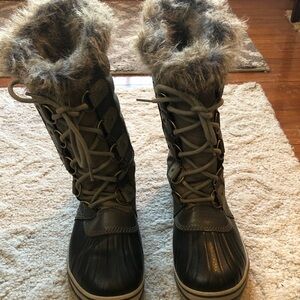 Sorel Black and Brown Fur-Trimmed Winter Boots